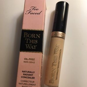 Too Faced Makeup - Too Faced Born This Way concealer Too Faced Makeup - Too Faced Born This Way concealer